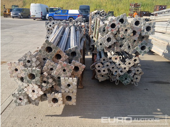 Строительное оборудование Stillage of Adjustable Acrow Props (12 of): фото 4