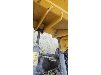 Мини-самосвал JCB 6T: фото 2 Мини-самосвал JCB 6T: фото 2
