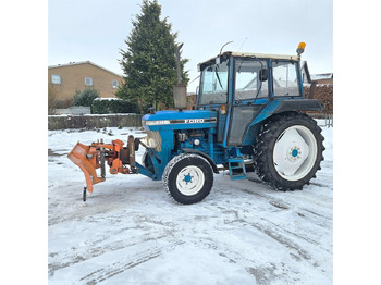 Трактор FORD