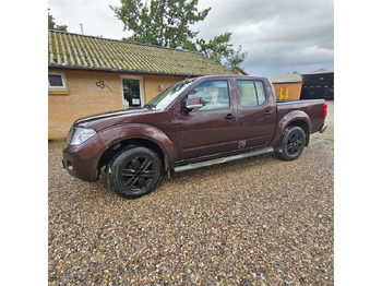 Пикап NISSAN Navara
