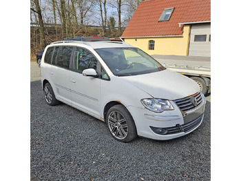 Легковой автомобиль VOLKSWAGEN