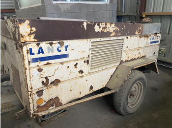 : фото в шапке страницы