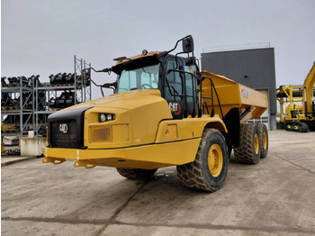 Сочленённый самосвал CATERPILLAR 730