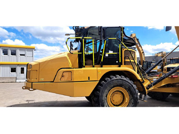 Сочленённый самосвал CAT 730: фото 3