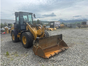 Колёсный погрузчик CATERPILLAR 908