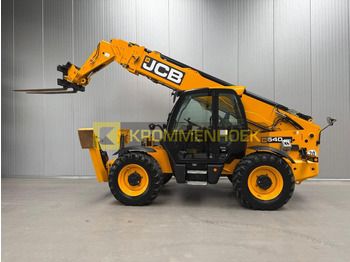 Телескопический погрузчик JCB