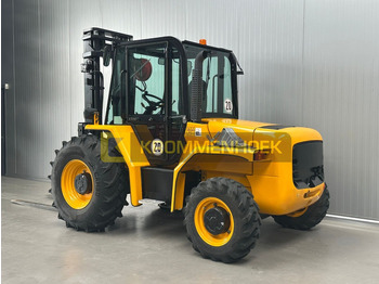 Внедорожный погрузчик JCB 940: фото 3