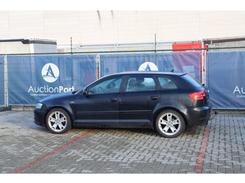 Седан Audi A3: фото 3