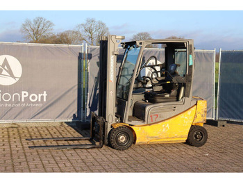 Электропогрузчик JUNGHEINRICH EFG 316