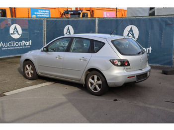 Седан Mazda 3: фото 4