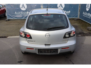 Седан Mazda 3: фото 5