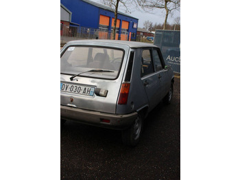 Седан Renault 5: фото 5