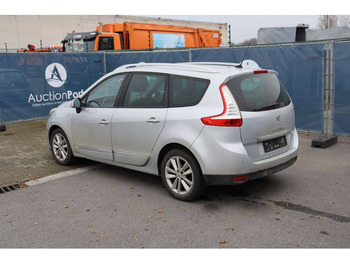 Седан Renault Scénic: фото 5