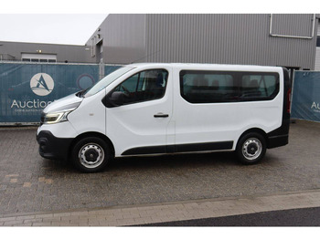 Цельнометаллический фургон RENAULT Trafic