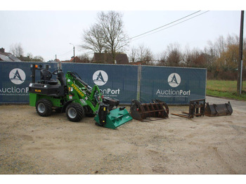 Колёсный погрузчик