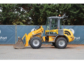Колёсный погрузчик TEREX