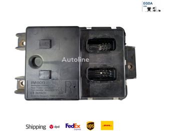 : фото в шапке страницы