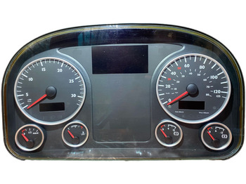 : фото в шапке страницы