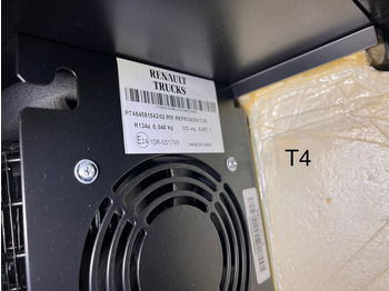 Кабина и интерьер Renault: фото 3 Кабина и интерьер Renault: фото 3