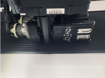 Блок управления Scania 124: фото 2 Блок управления Scania 124: фото 2