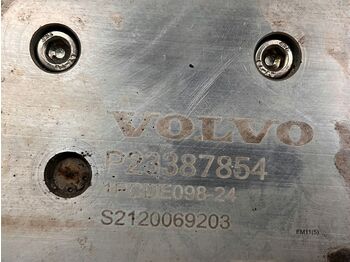 Глушитель/ Выхлопная система Volvo: фото 2 Глушитель/ Выхлопная система Volvo: фото 2