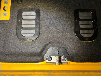 Кабина и интерьер Volvo left side: фото 4 Кабина и интерьер Volvo left side: фото 4