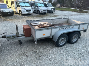 : фото в шапке страницы