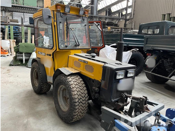 Трактор HOLDER