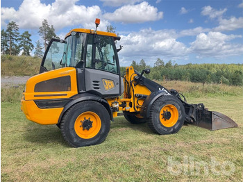 Колёсный погрузчик JCB 409