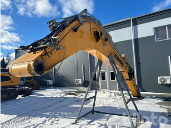 Экскаватор LIEBHERR