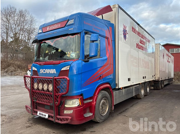 Грузовик с закрытым кузовом SCANIA