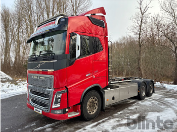 Крюковой мультилифт VOLVO FH16 750