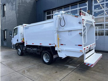 Новый Мусоровоз Mercedes-Benz Accelo 815 4x2 Garbage Compactor (2 units) Accelo 815 4x2 Garbage Compactor (2 units): фото 3