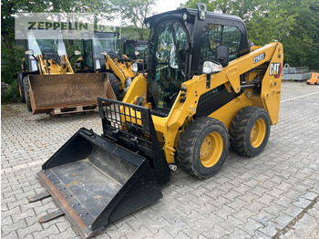 Мини-погрузчик с бортовым поворотом CATERPILLAR 226D