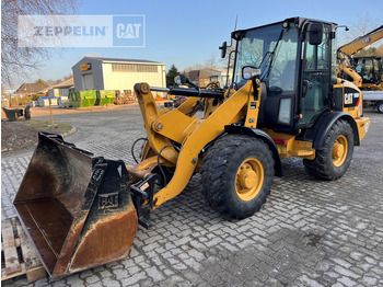 Колёсный погрузчик CATERPILLAR 906M