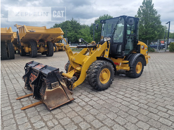 Колёсный погрузчик CATERPILLAR