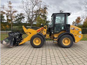 Колёсный погрузчик CATERPILLAR 908