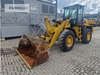Колёсный погрузчик CATERPILLAR