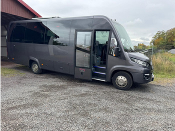 Микроавтобус IVECO Daily 70c18