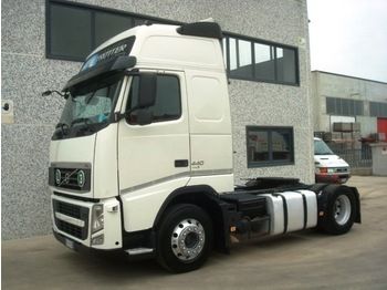 Тягач VOLVO FH 440: фото 1