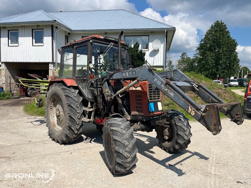 1988 MTZ 820 Traktor-laadur - Трактор: фото 1 1988 MTZ 820 Traktor-laadur - Трактор: фото 1