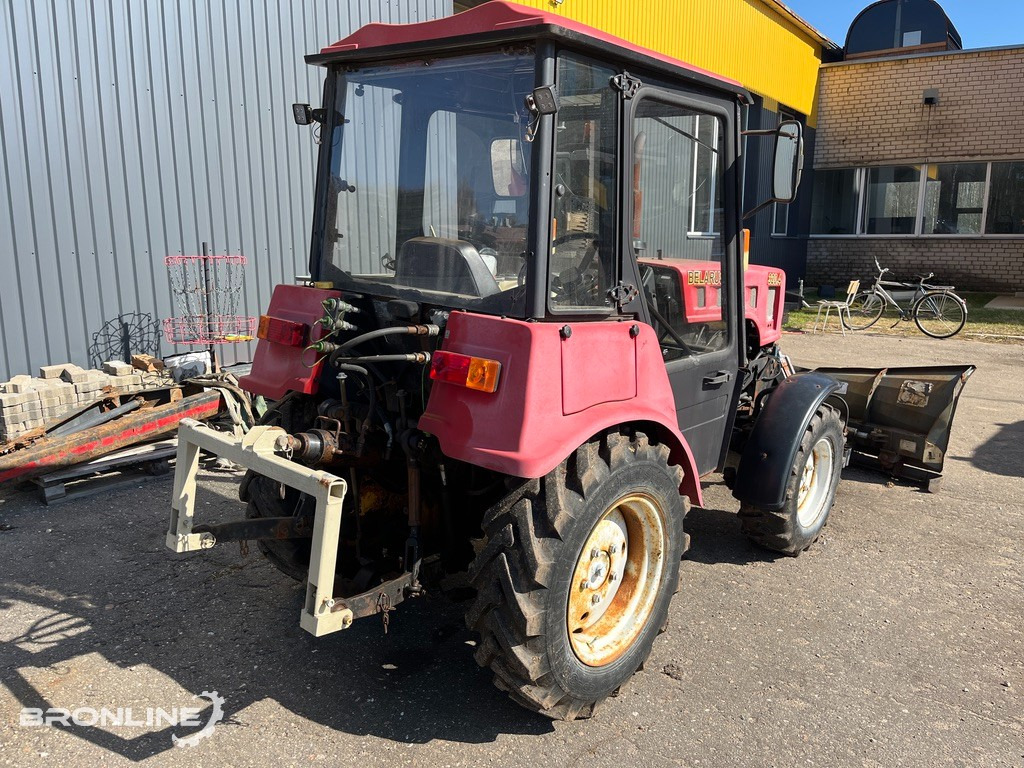 2016 Belarus 320.4 Tractor + Snow plow - Трактор: фото 5 2016 Belarus 320.4 Tractor + Snow plow - Трактор: фото 5