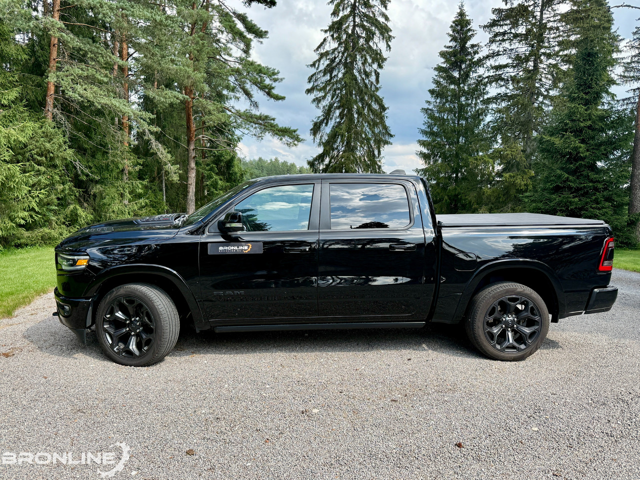 2021 RAM 1500 Limited 3.0d 194kW Crew Cab 4X4 N1 - Пикап: фото 3 2021 RAM 1500 Limited 3.0d 194kW Crew Cab 4X4 N1 - Пикап: фото 3