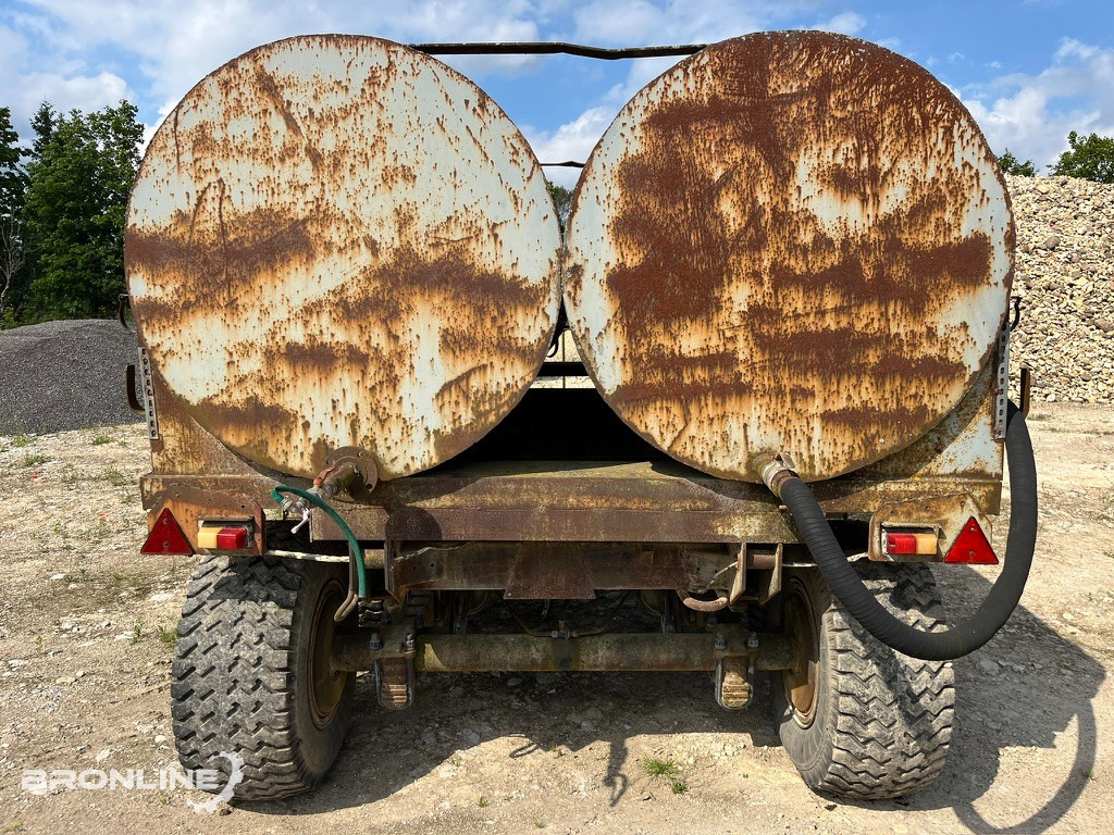 Haagis veemahutitega 6000L - Прицеп-цистерна: фото 3 Haagis veemahutitega 6000L - Прицеп-цистерна: фото 3