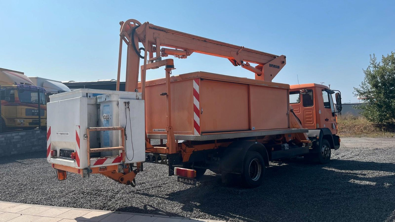 MAN 8.113 Steiger Hubarbeitsbühne Ruthmann MAN 8.113 Steiger Hubarbeitsbühne Ruthmann - Грузовик с подъемником, Лёгкий коммерческий автомобиль: фото 4 MAN 8.113 Steiger Hubarbeitsbühne Ruthmann MAN 8.113 Steiger Hubarbeitsbühne Ruthmann - Грузовик с подъемником, Лёгкий коммерческий автомобиль: фото 4