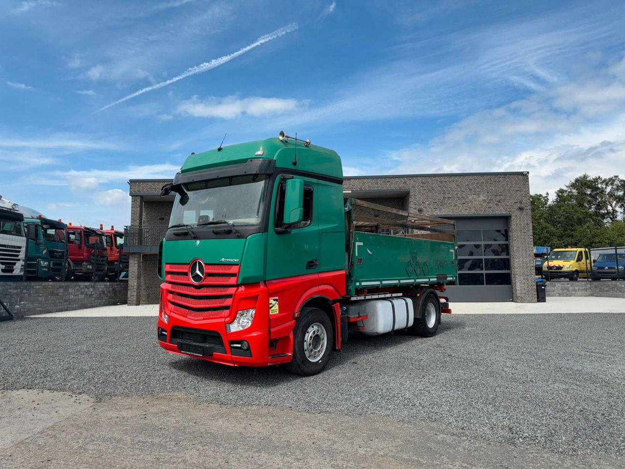 Mercedes-Benz Actros 1842 Kipper Dreiseitenkipper - Самосвал: фото 3 Mercedes-Benz Actros 1842 Kipper Dreiseitenkipper - Самосвал: фото 3
