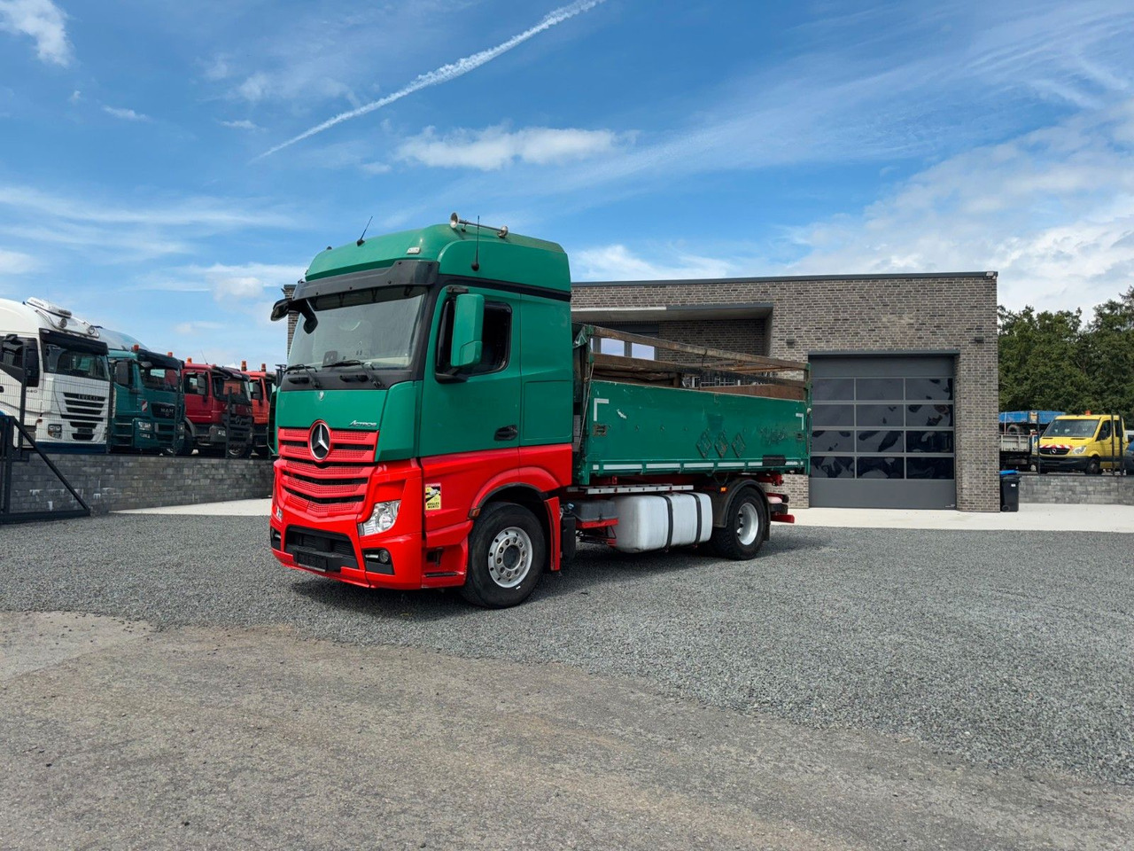 Mercedes-Benz Actros 1842 Kipper Dreiseitenkipper - Самосвал: фото 2 Mercedes-Benz Actros 1842 Kipper Dreiseitenkipper - Самосвал: фото 2