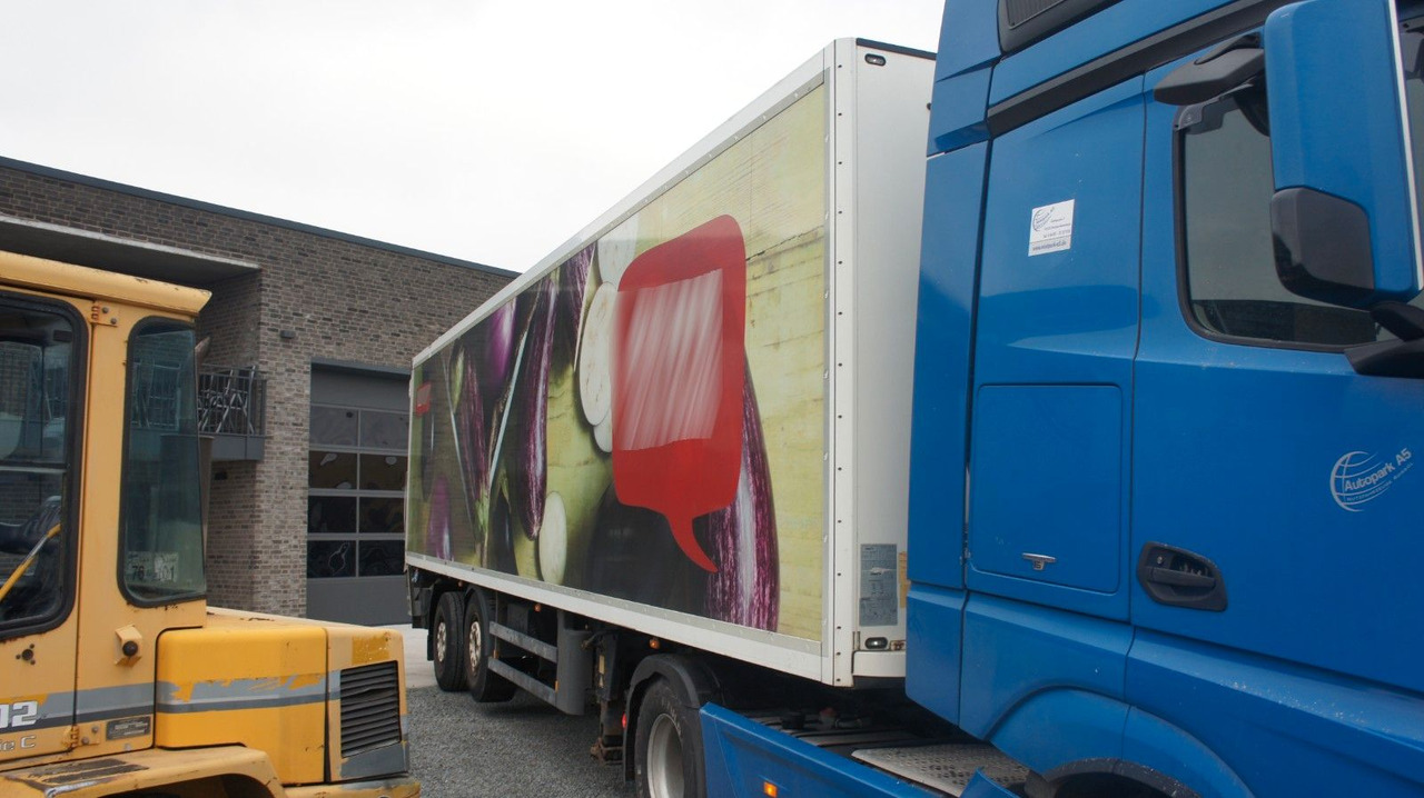 Schmitz Cargobull SKO 18 Kühlkoffer Frigoblock Liftachse Lenkachse - Полуприцеп-рефрижератор: фото 3 Schmitz Cargobull SKO 18 Kühlkoffer Frigoblock Liftachse Lenkachse - Полуприцеп-рефрижератор: фото 3