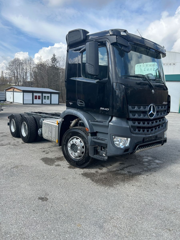 Mercedes-Benz Arocs  26.40 6x4 Kipperfahrgestell BB - Грузовик-шасси: фото 5 Mercedes-Benz Arocs  26.40 6x4 Kipperfahrgestell BB - Грузовик-шасси: фото 5