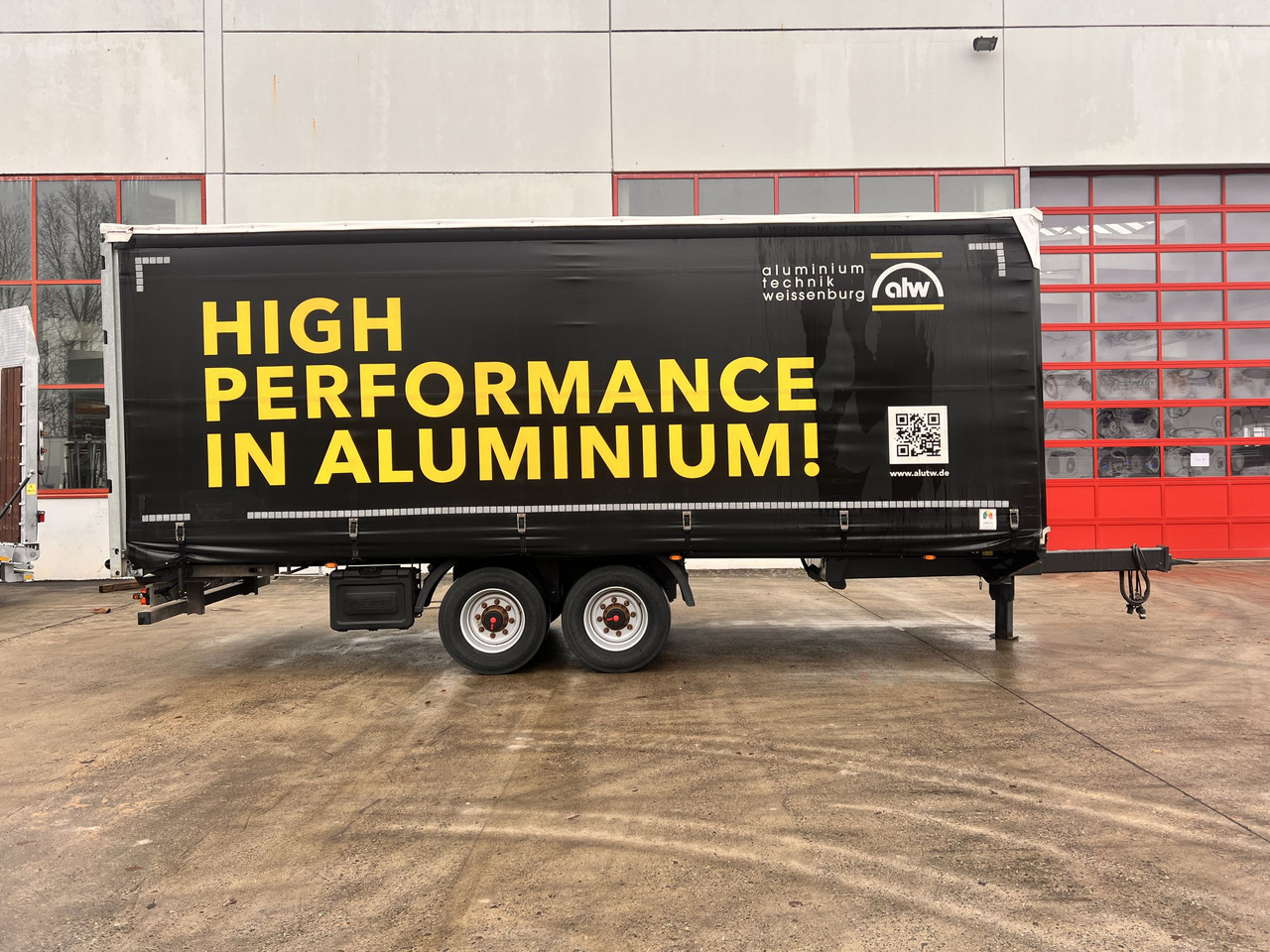 Fliegl TPS135 13,5 t Tandemplanenanhänger, neuwertig - Тентованный прицеп: фото 5 Fliegl TPS135 13,5 t Tandemplanenanhänger, neuwertig - Тентованный прицеп: фото 5